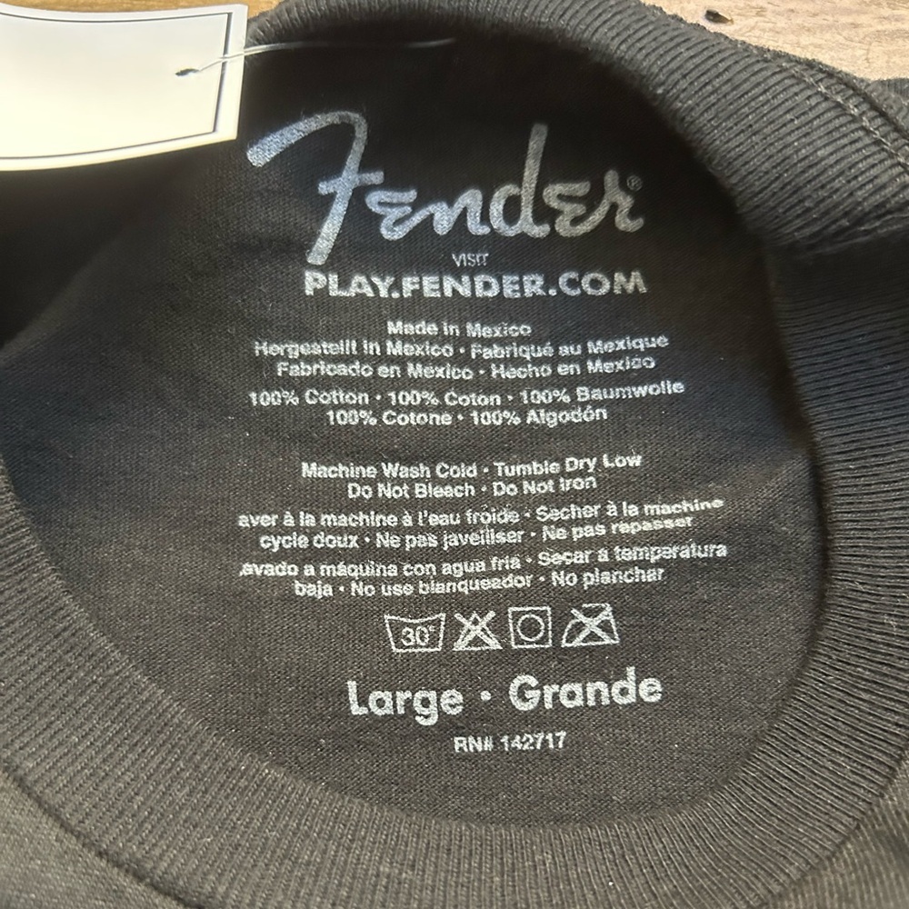FENDER Black Graphic Tee with a Fender Guitar Logo Unisex - Picture 6 of 11